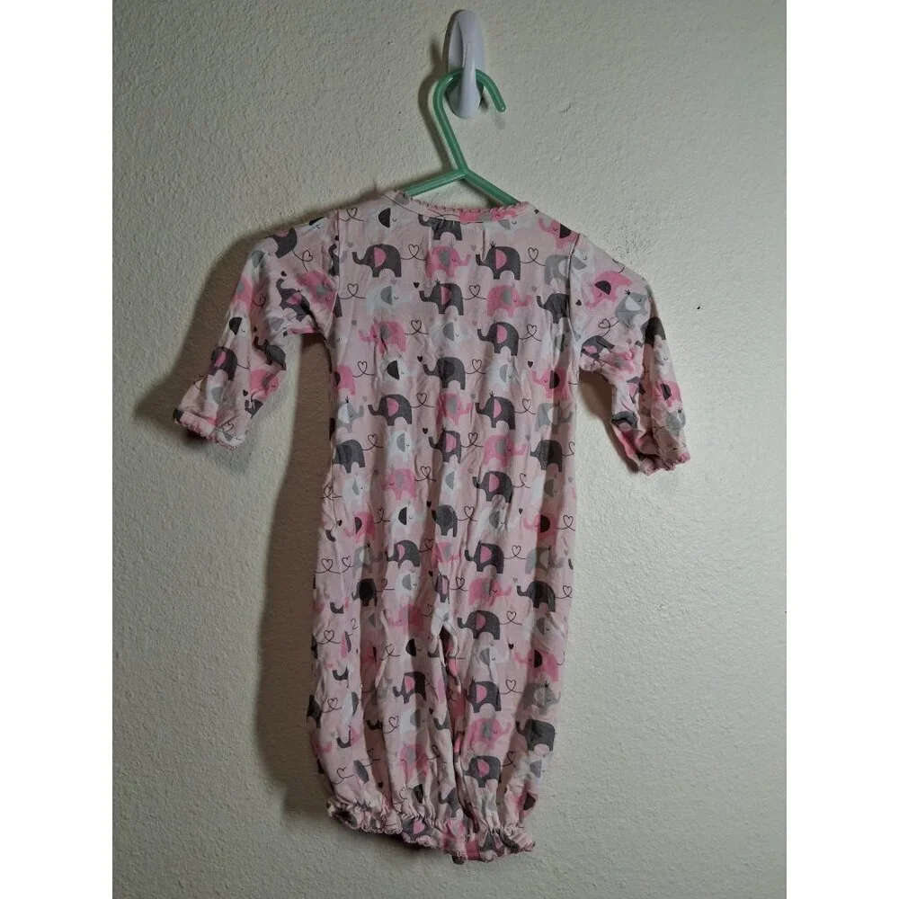 Mud Pie snap closure